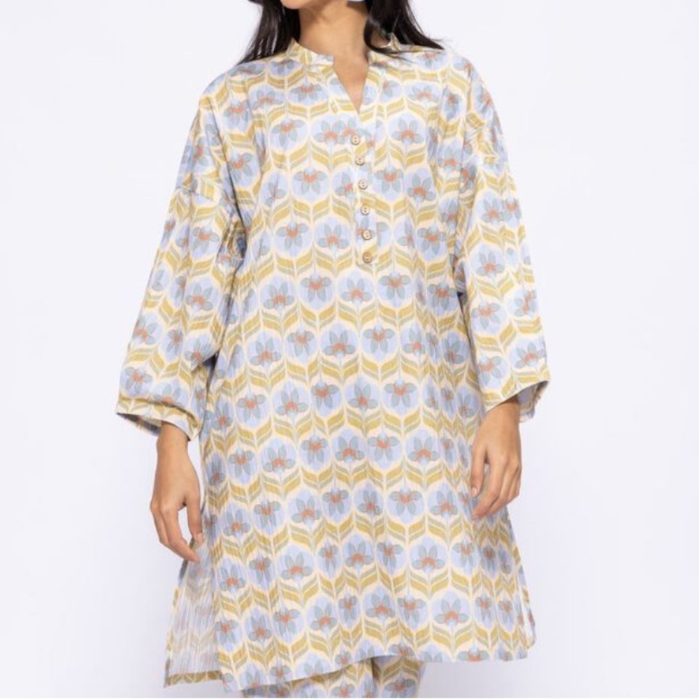 Pakistani Khaadi brand kurta